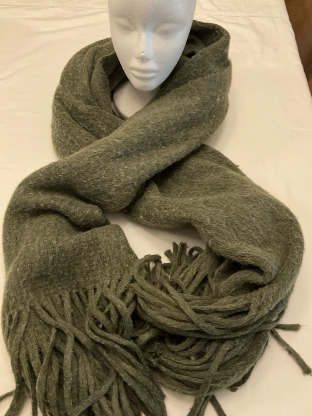 Anthropologie Oversized Scarf Cozy Wrap / Fringes Green Mohair Brush Outerwear